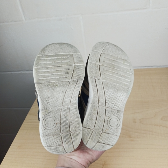 Stride Rite 360 Brinley Boys Size 9M Sandals Closed Toe Brown & Blue - Picture 6 of 8